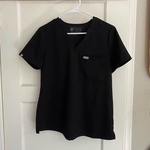 Figs one pocket top
